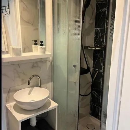 Apartment Duplex 4 *